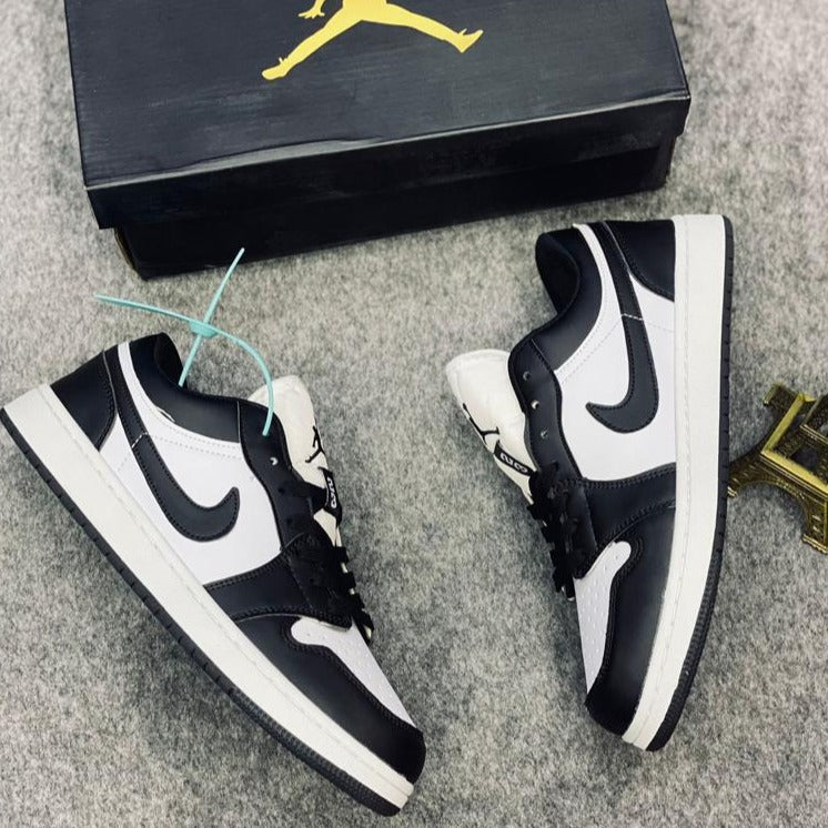 NK Air Jordan low panda