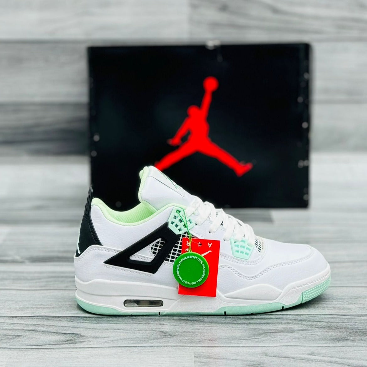 Air Jordan 4 Retro