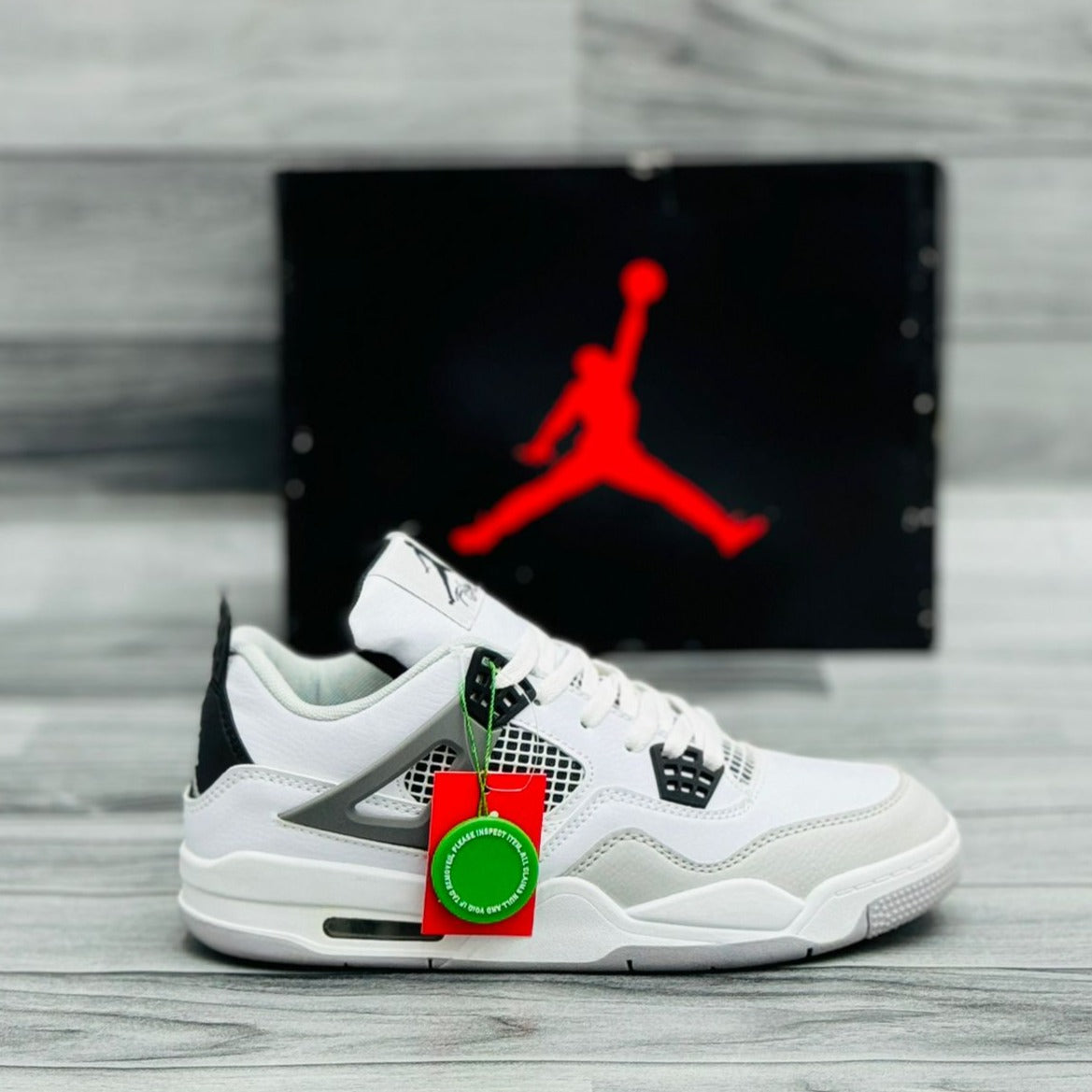 Air Jordan 4 Retro