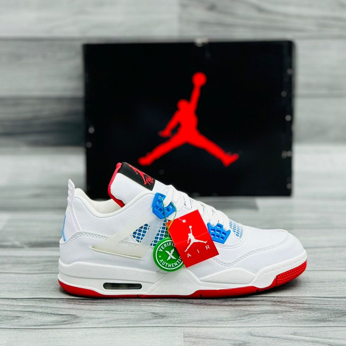 Air Jordan 4 Retro