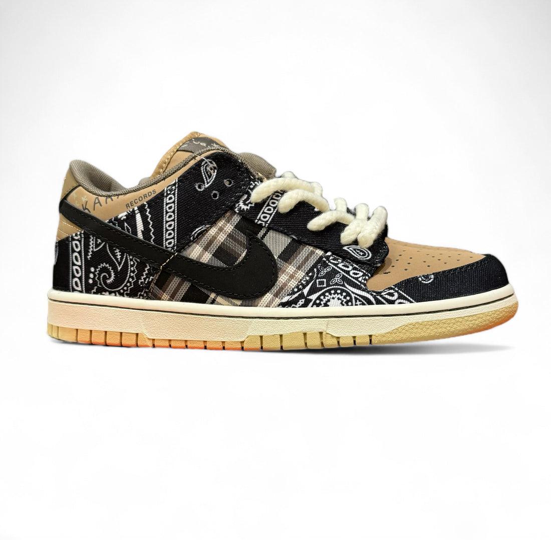 Dunk low X Traviis Scot