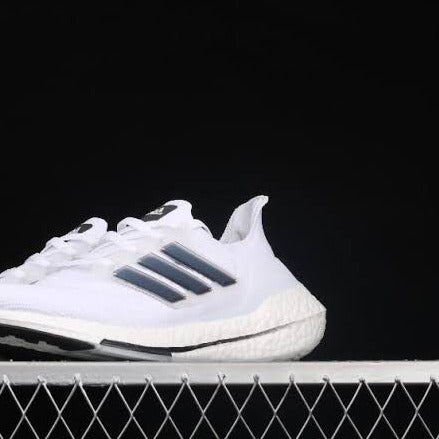 ADI Ultraboost Running 2023