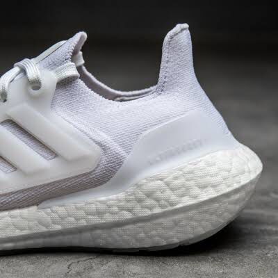 ADI Ultraboost Running 2023